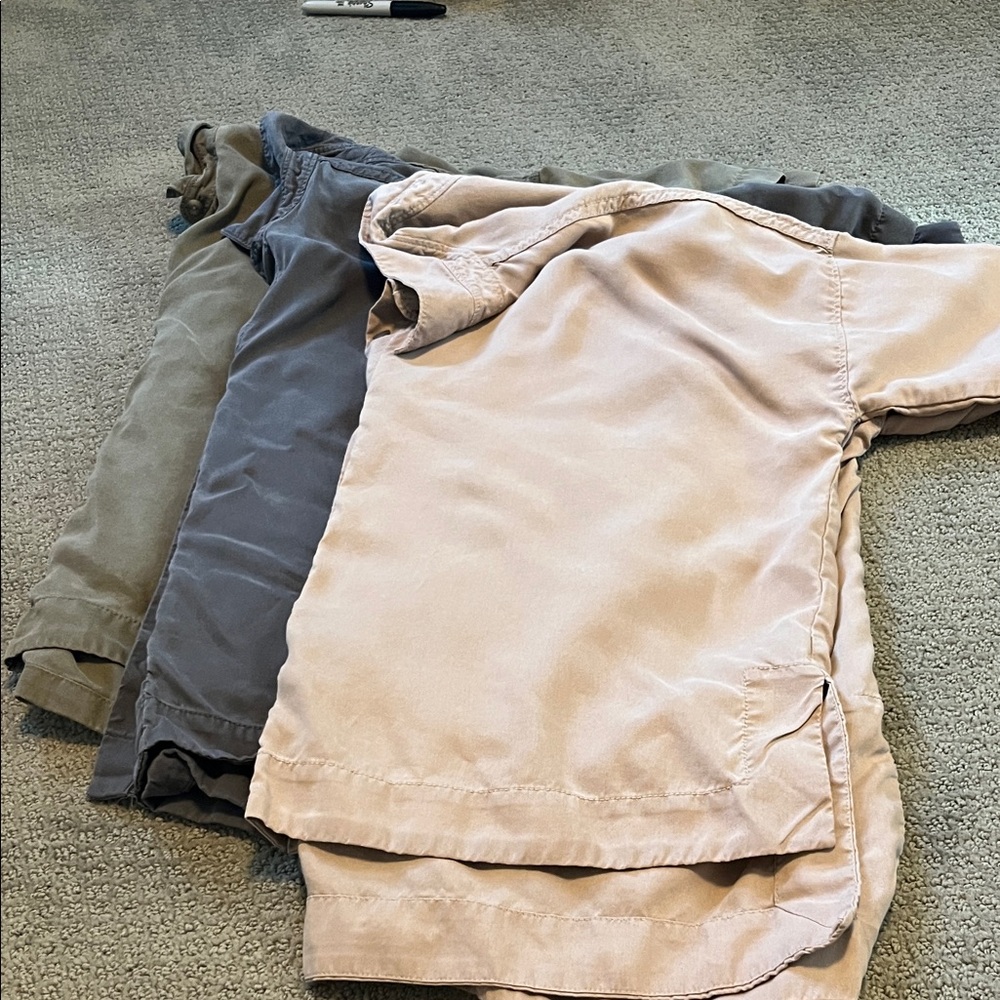 Everlane classic button down shirts (3)
